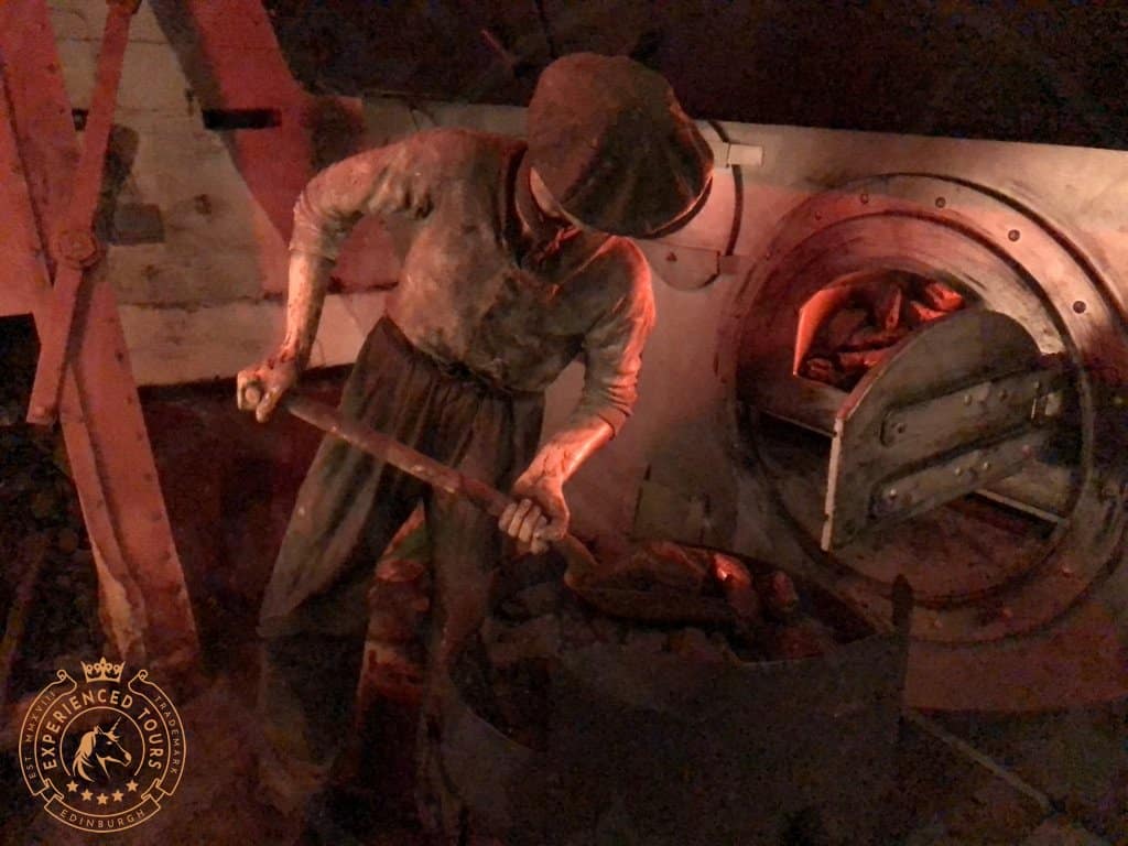 RRS Discovery Engine boiler RRS Discovery Engine boiler